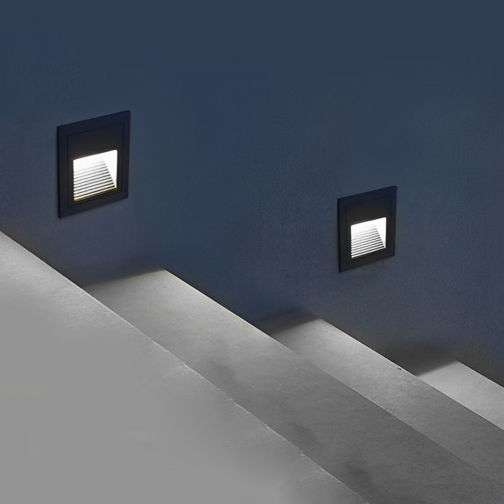 Modern Aluminium Step Light – Recessed for Staircases