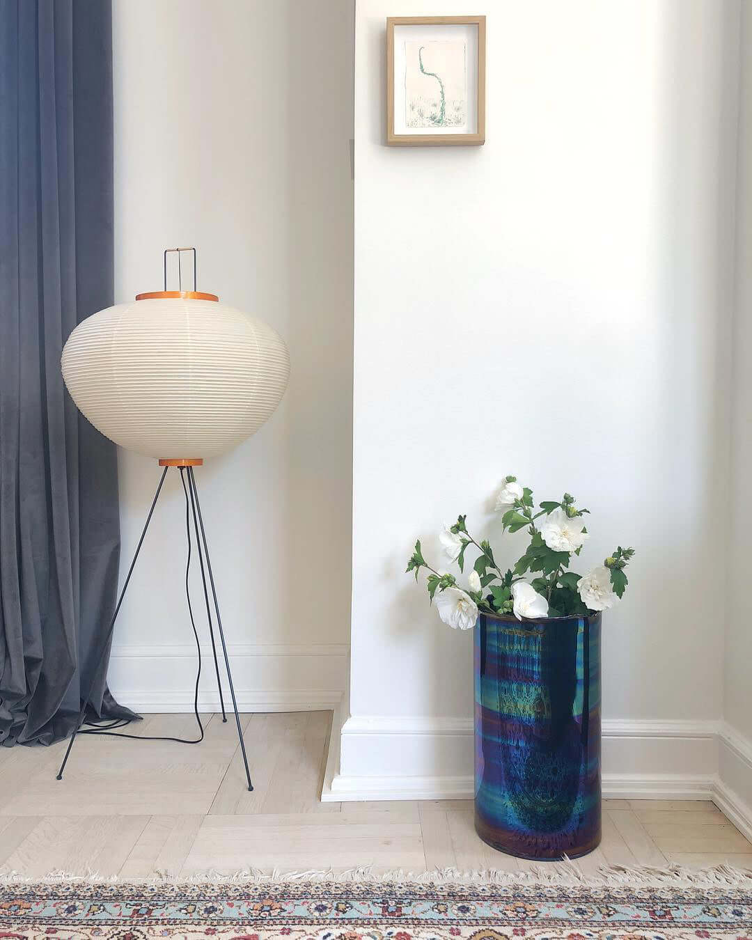 Japandi White Rice Paper Floor Lamp – Bamboo Rib