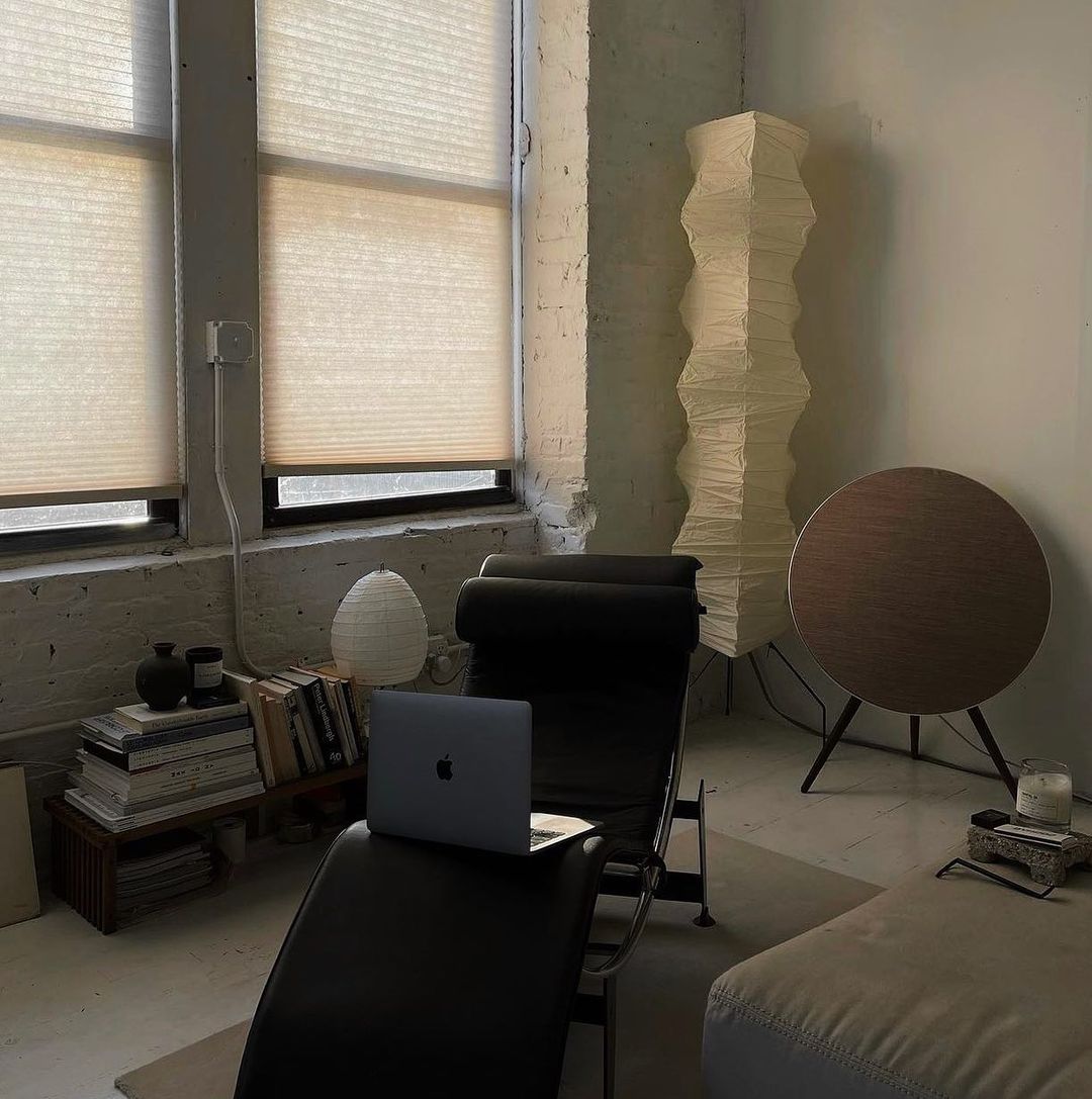 Japandi White Rice Paper Floor Lamp – Bamboo Rib