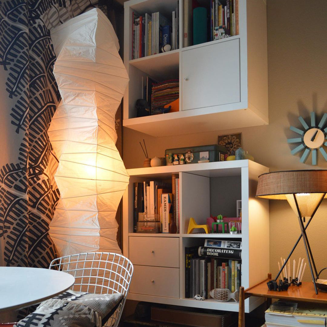 Japandi White Rice Paper Floor Lamp – Bamboo Rib