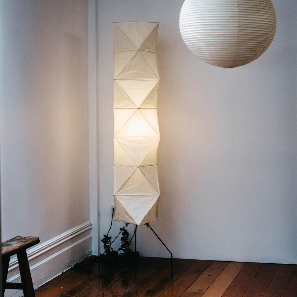 Japandi White Rice Paper Floor Lamp – Bamboo Rib