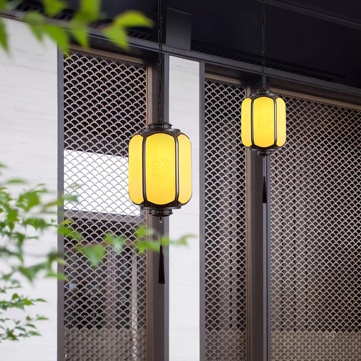 Vintage Lantern Pendant – Hanging Porch Light for Patio