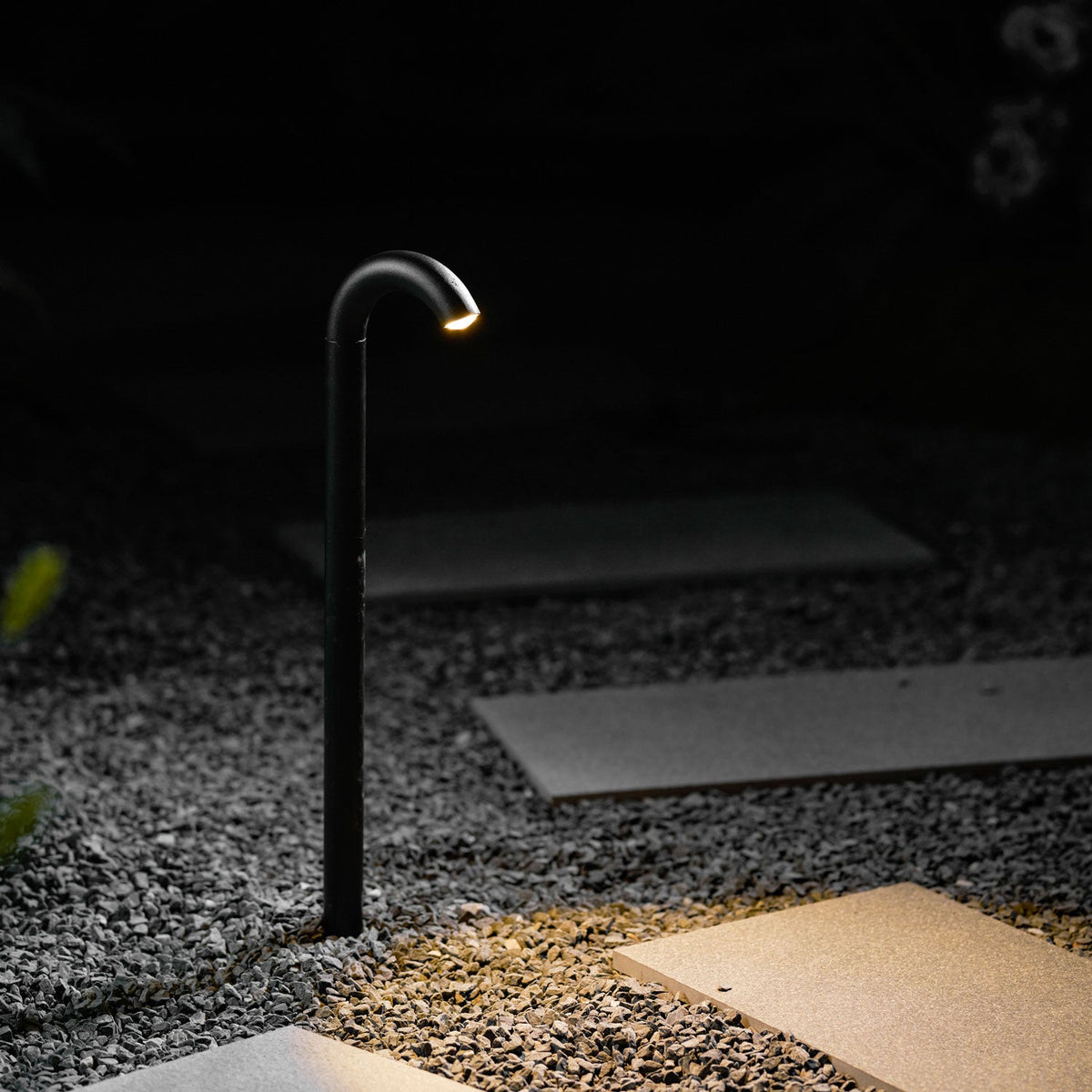 Modern Black Arched Path Light – Walkway Light for Garden
