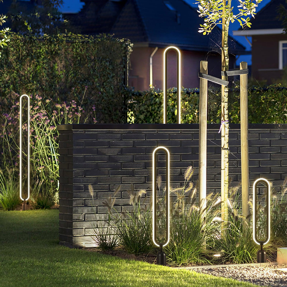 Modern Black Garden Light – Slim Bollard Light for Pathway