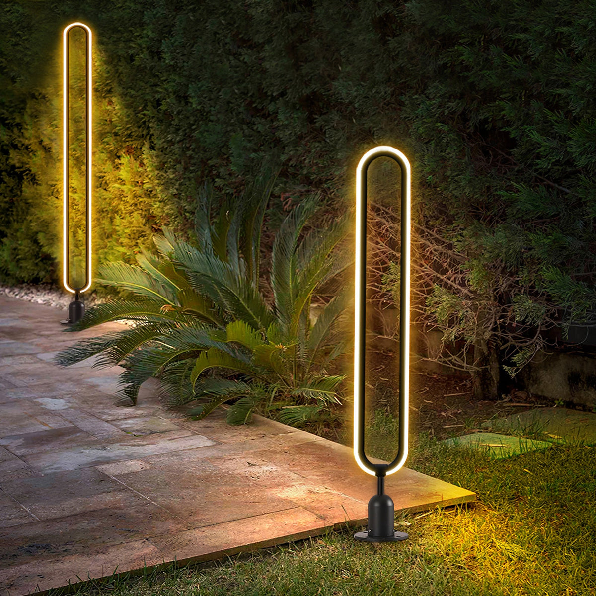 Modern Black Garden Light – Slim Bollard Light for Pathway