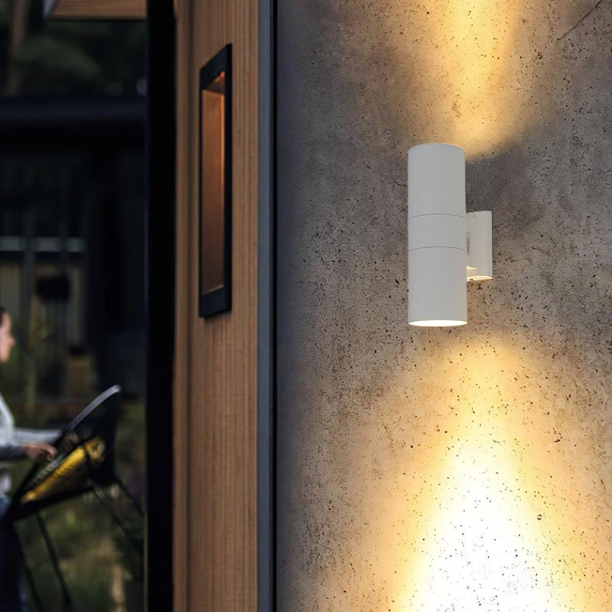 Modern Black Cylinder Wall Light – Outdoor Sconce for Porch
