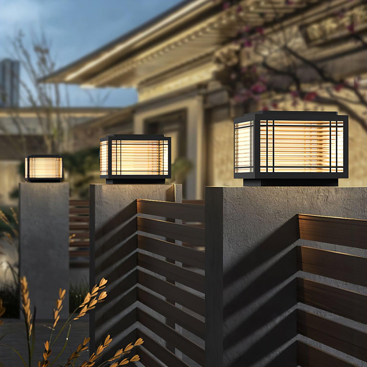 Classic Black Post Light – Solar Deck Light for Yard