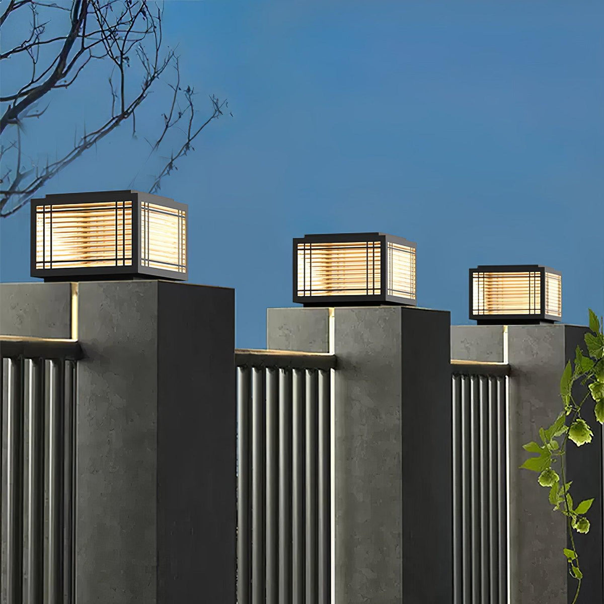 Classic Black Post Light – Solar Deck Light for Yard