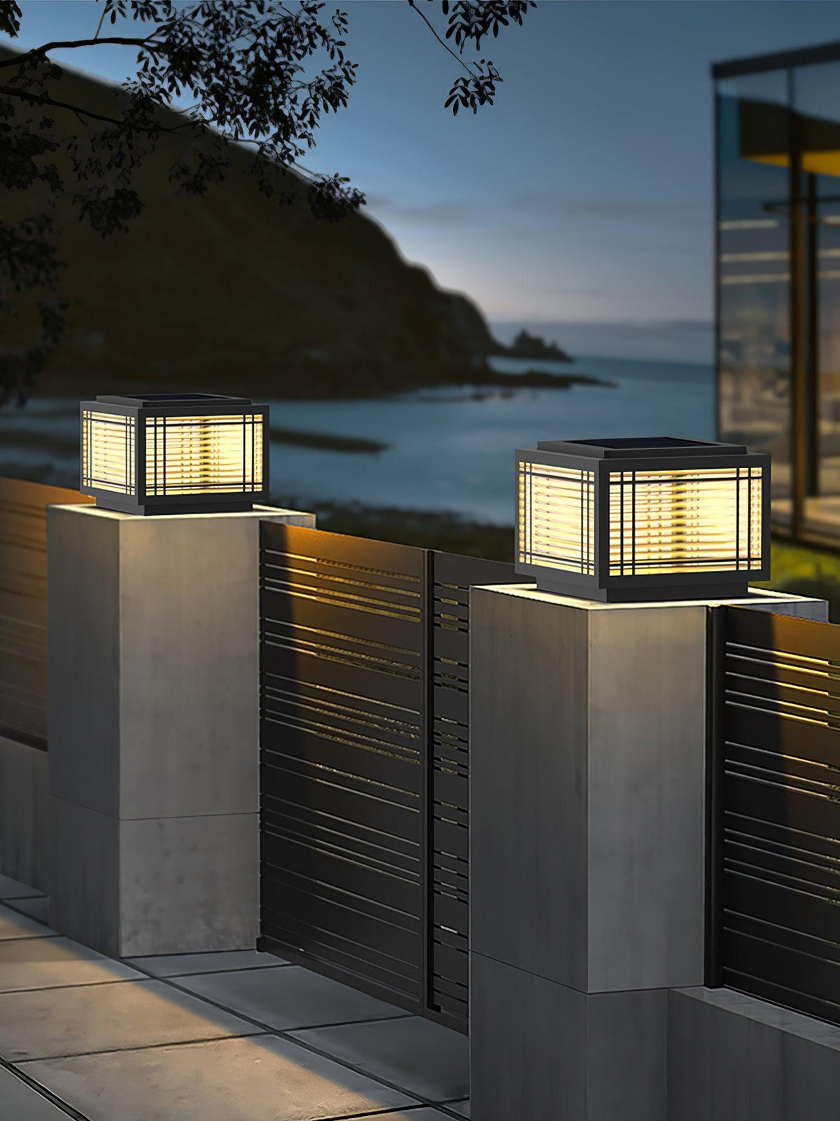 Classic Black Post Light – Solar Deck Light for Yard
