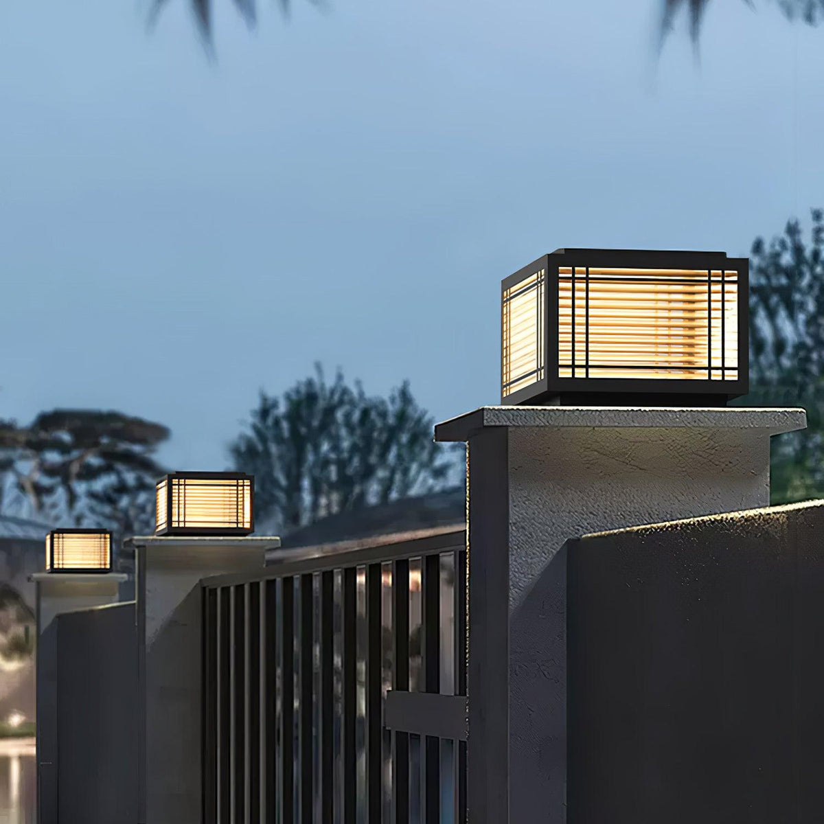 Classic Black Post Light – Solar Deck Light for Yard