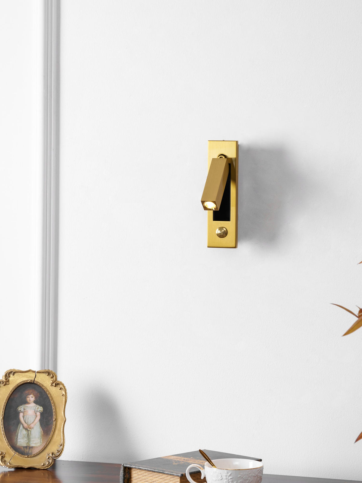 Minimalist Metal Recessed Sconce – Folding Bedside