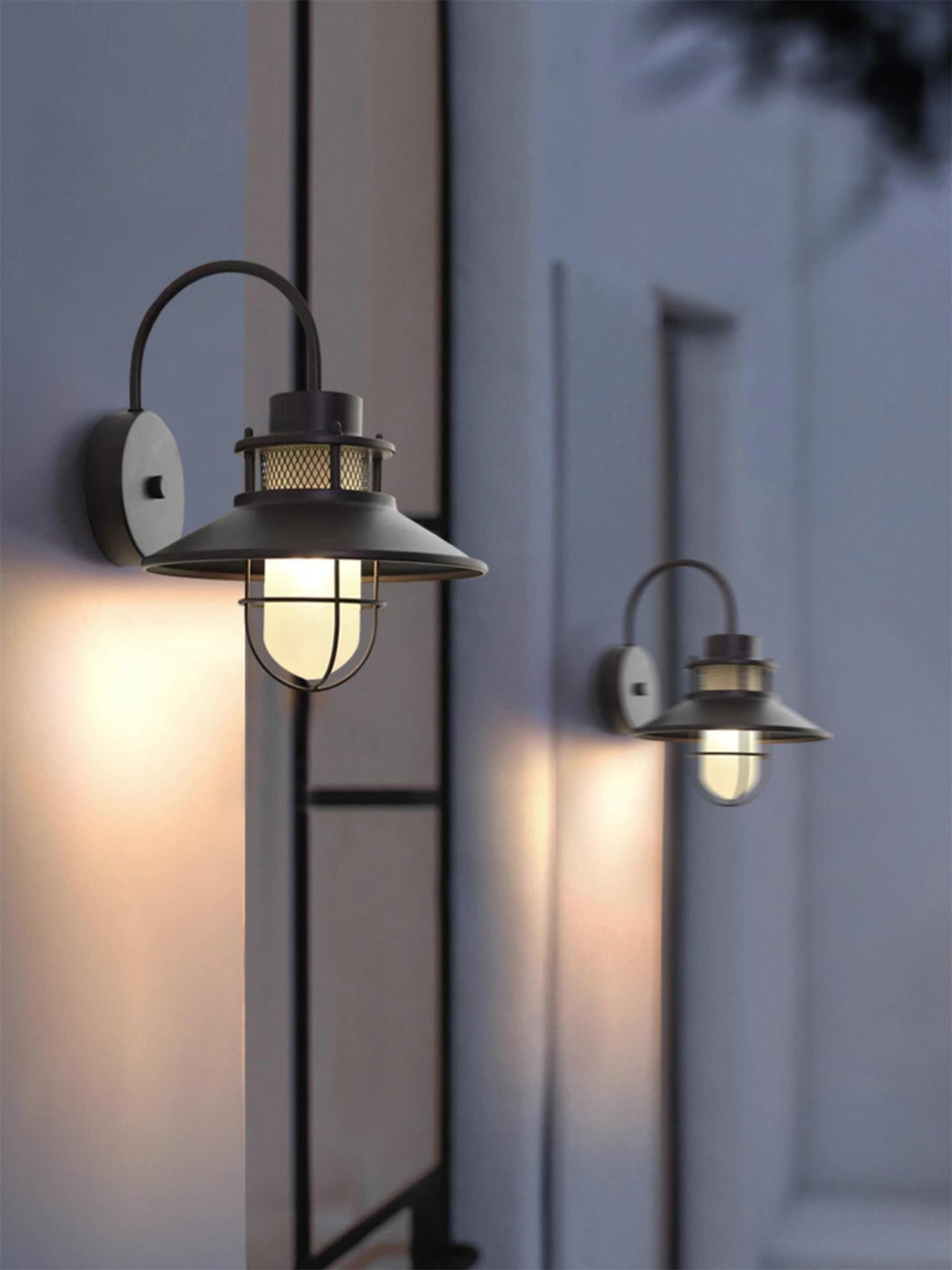 Industrial Black Wall Light – Glass Sconce for Porch