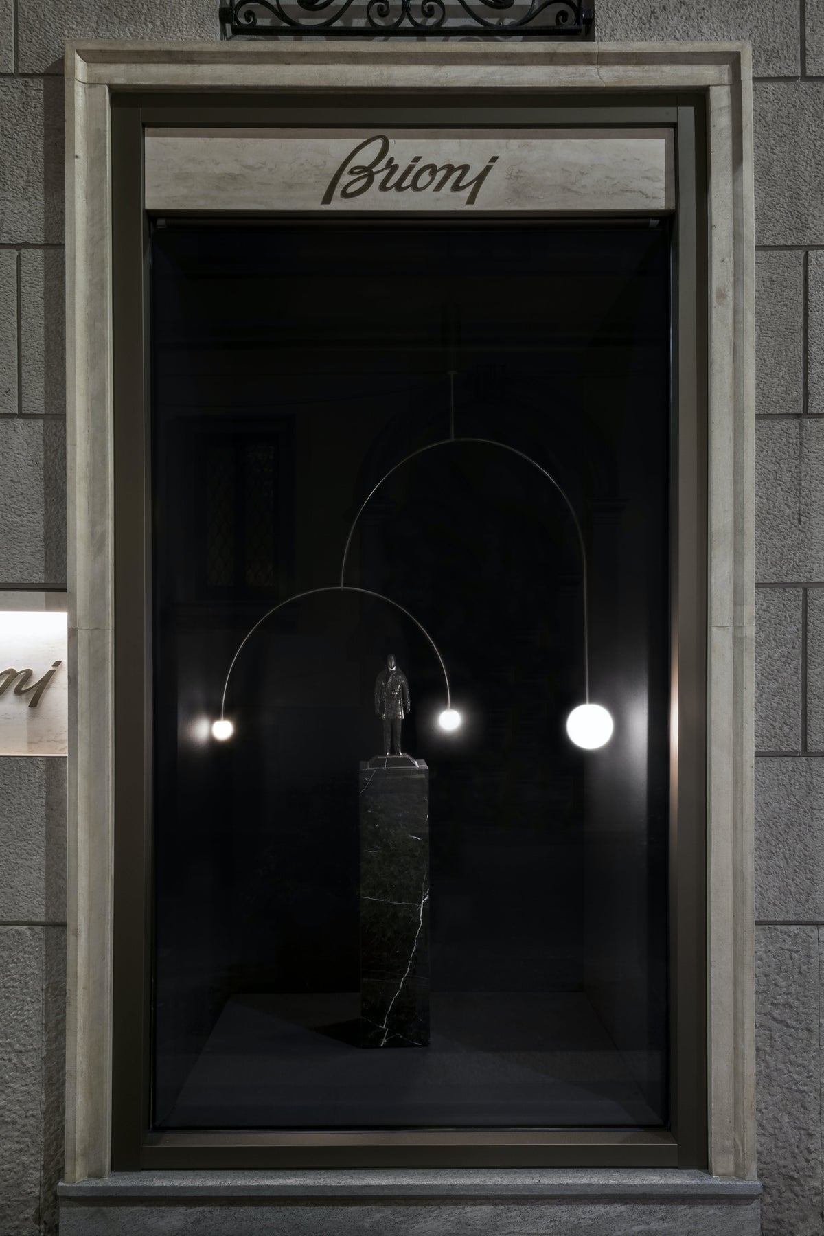 Modern Gold Metal Arc Chandelier – Globe Pendants