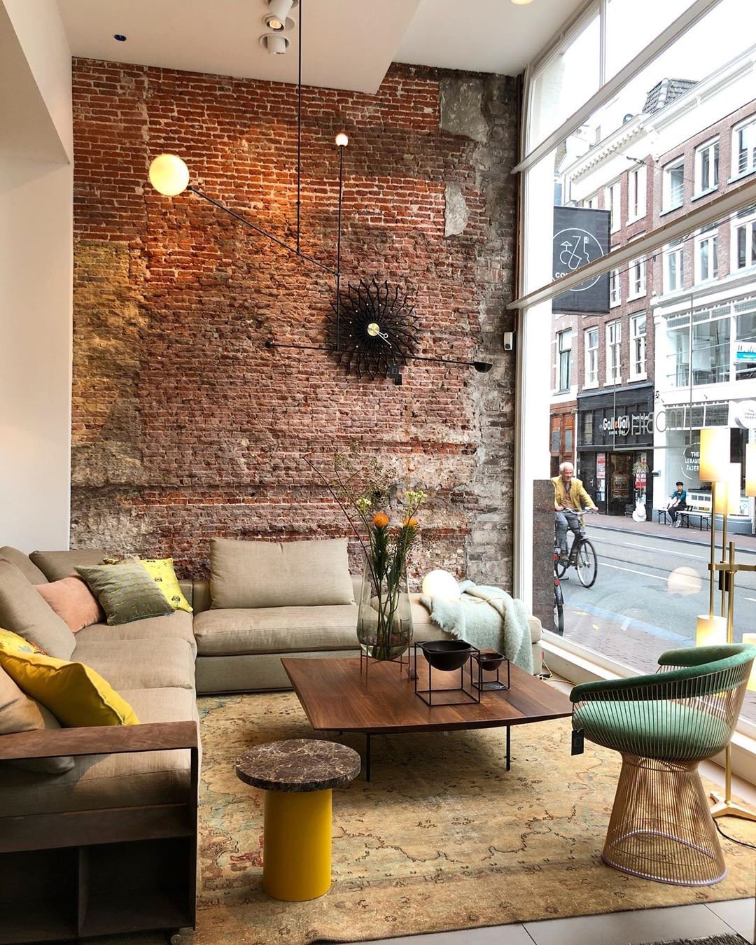 Modern Gold Metal Arc Chandelier – Globe Pendants