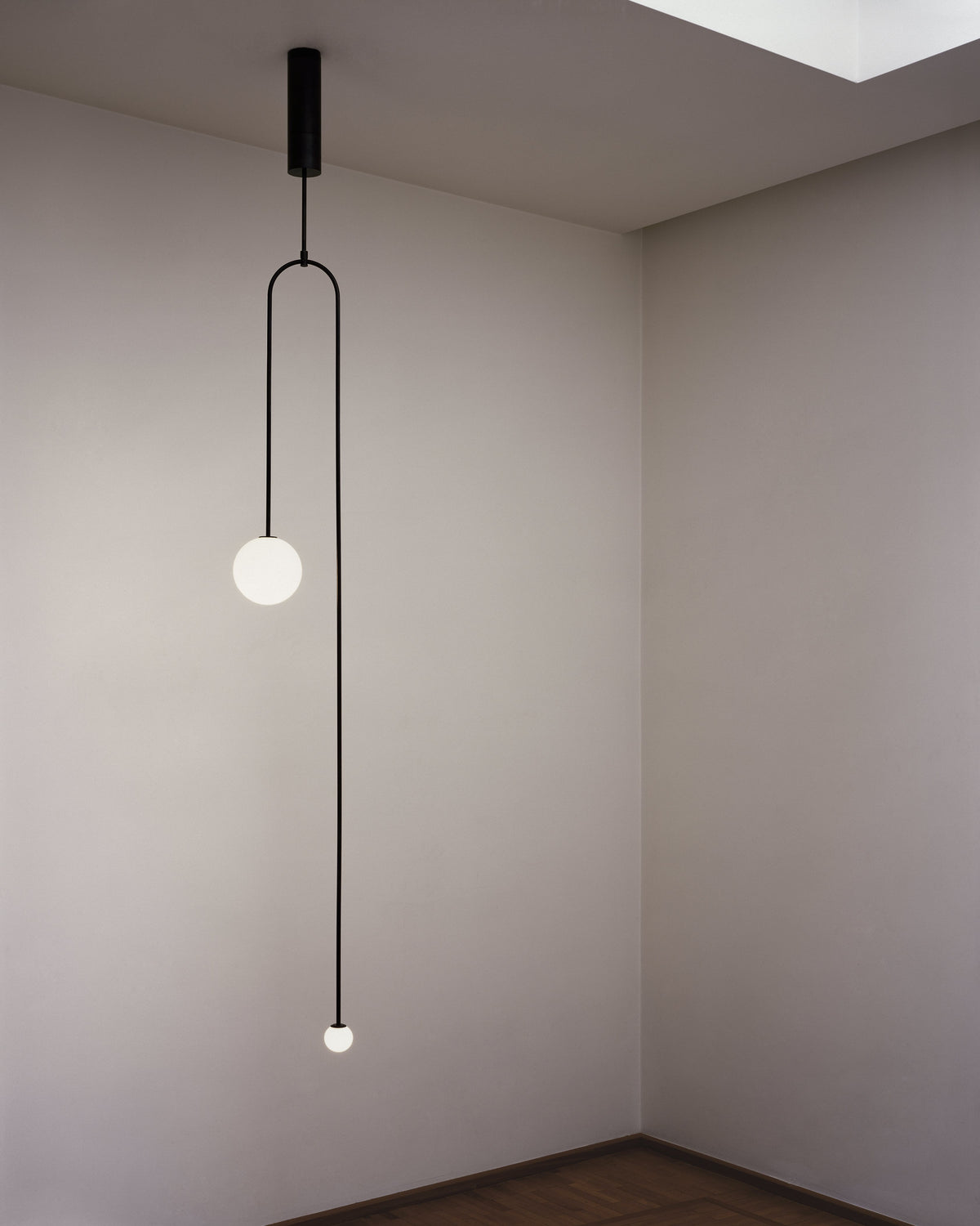 Modern Gold Metal Arc Chandelier – Globe Pendants