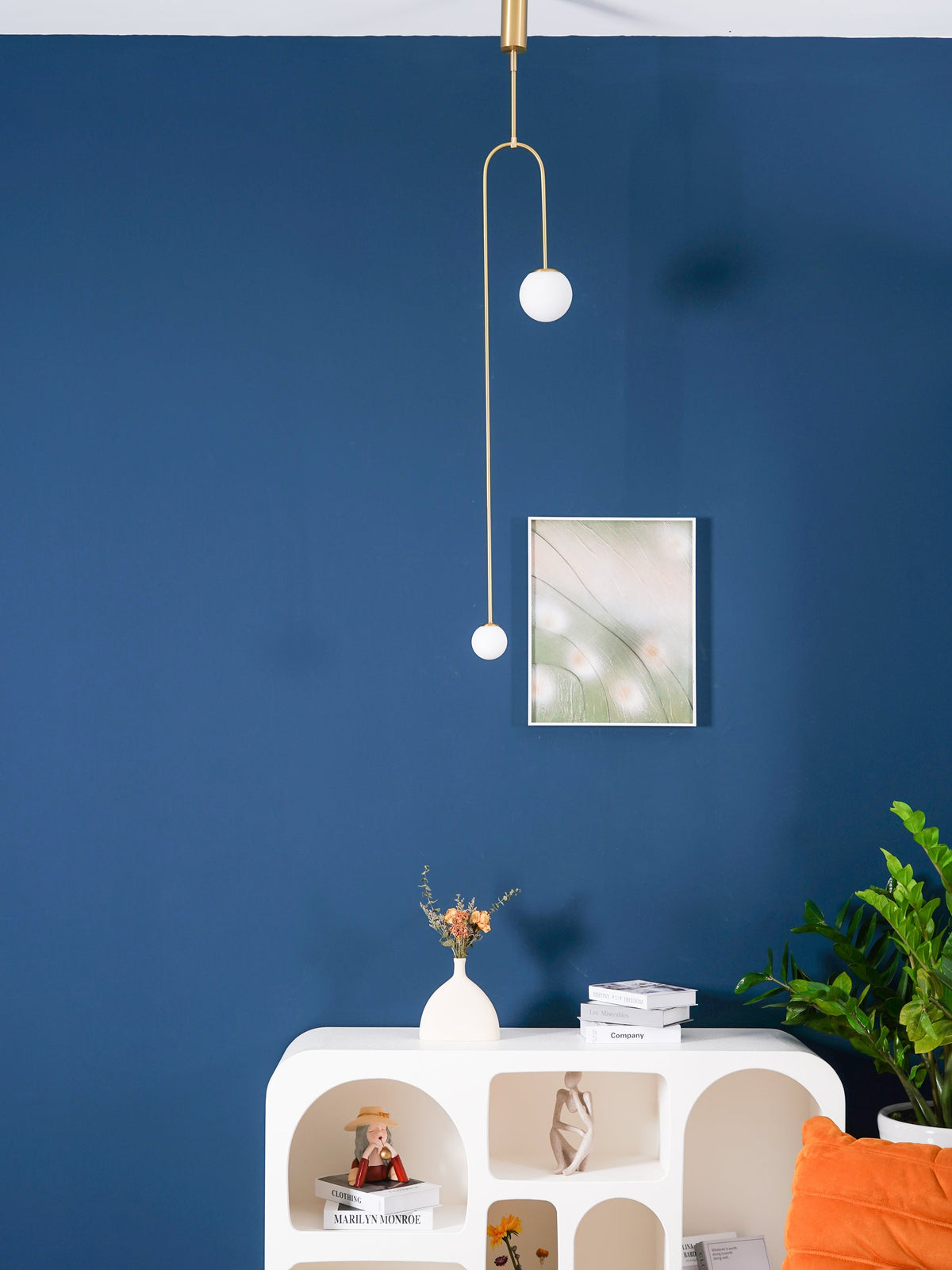 Modern Gold Metal Arc Chandelier – Globe Pendants