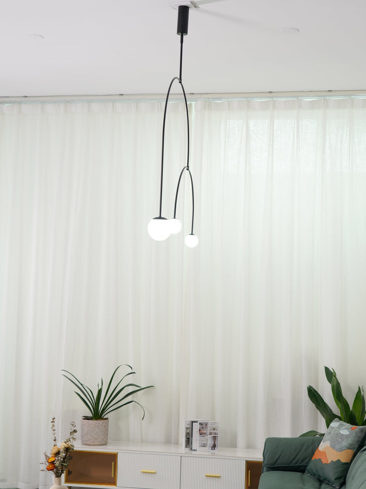 Modern Gold Metal Arc Chandelier – Globe Pendants