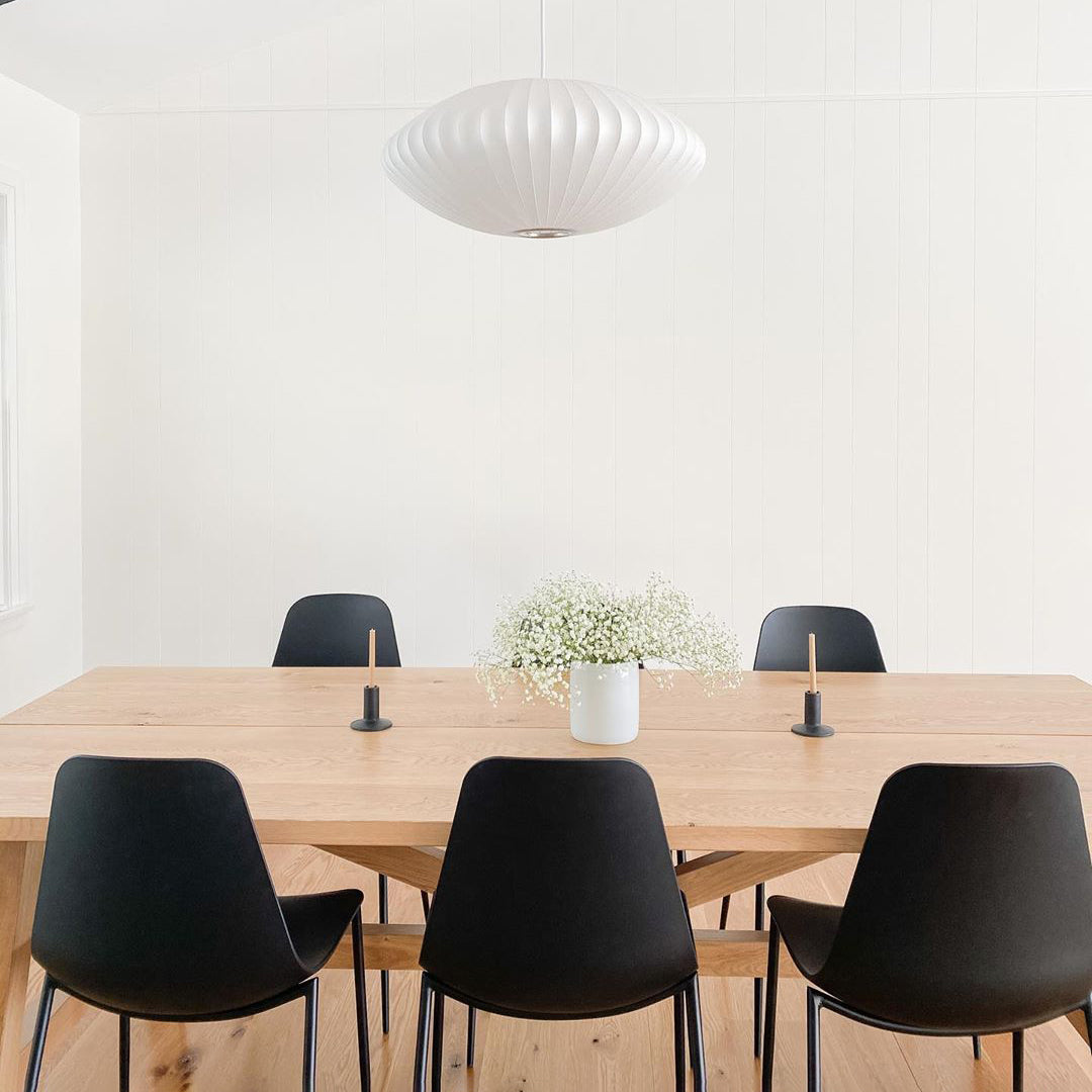 Mid-Century White Silk Pendant – Bubble Wireframe