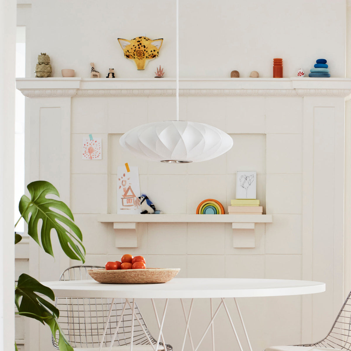 Mid-Century White Silk Pendant – Bubble Wireframe