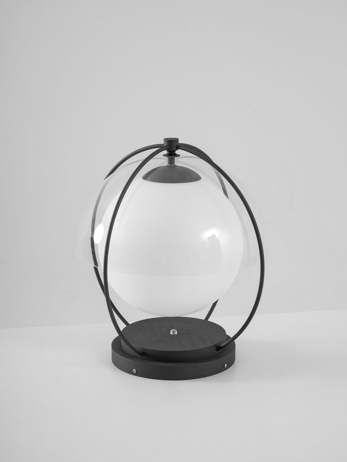 Modern Black Globe Lamp – Open Frame Table Lamp for Patio