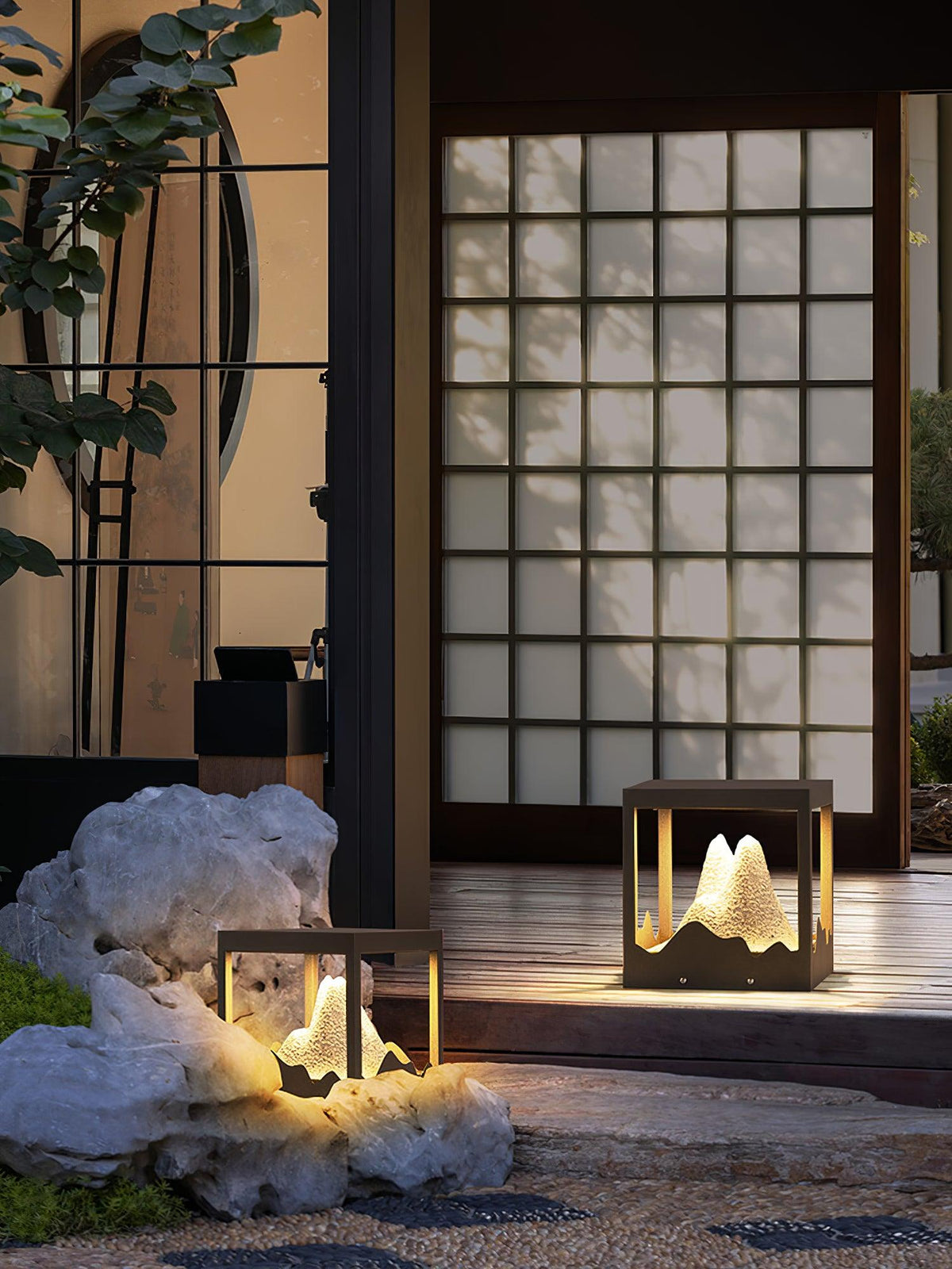 Unique Black Garden Light – Mountain Solar Light for Patio