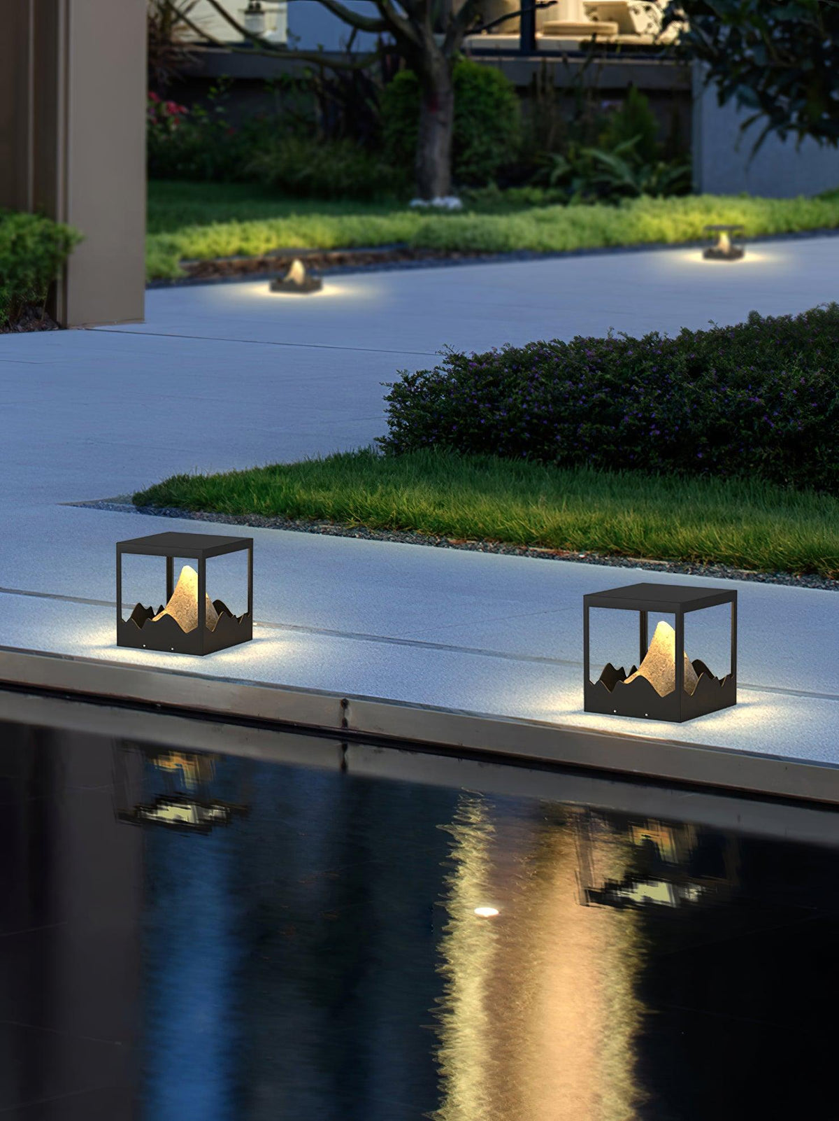 Unique Black Garden Light – Mountain Solar Light for Patio