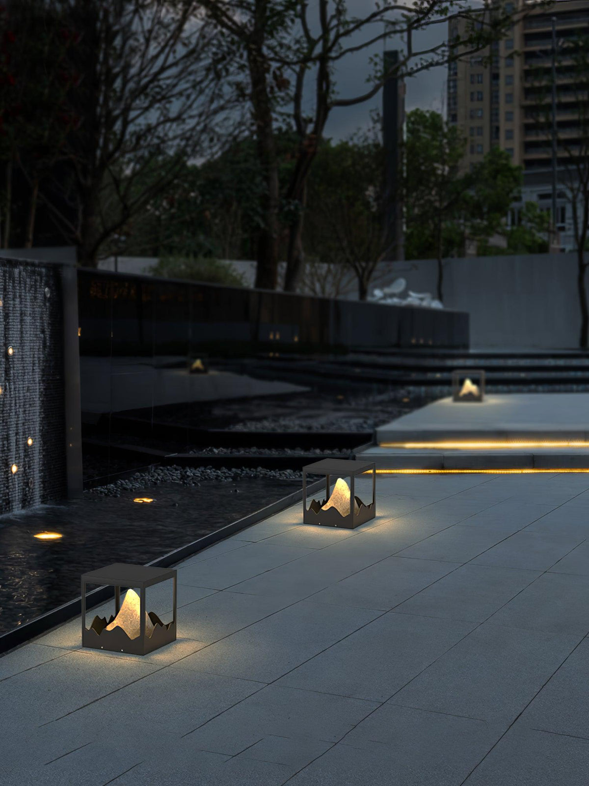 Unique Black Garden Light – Mountain Solar Light for Patio
