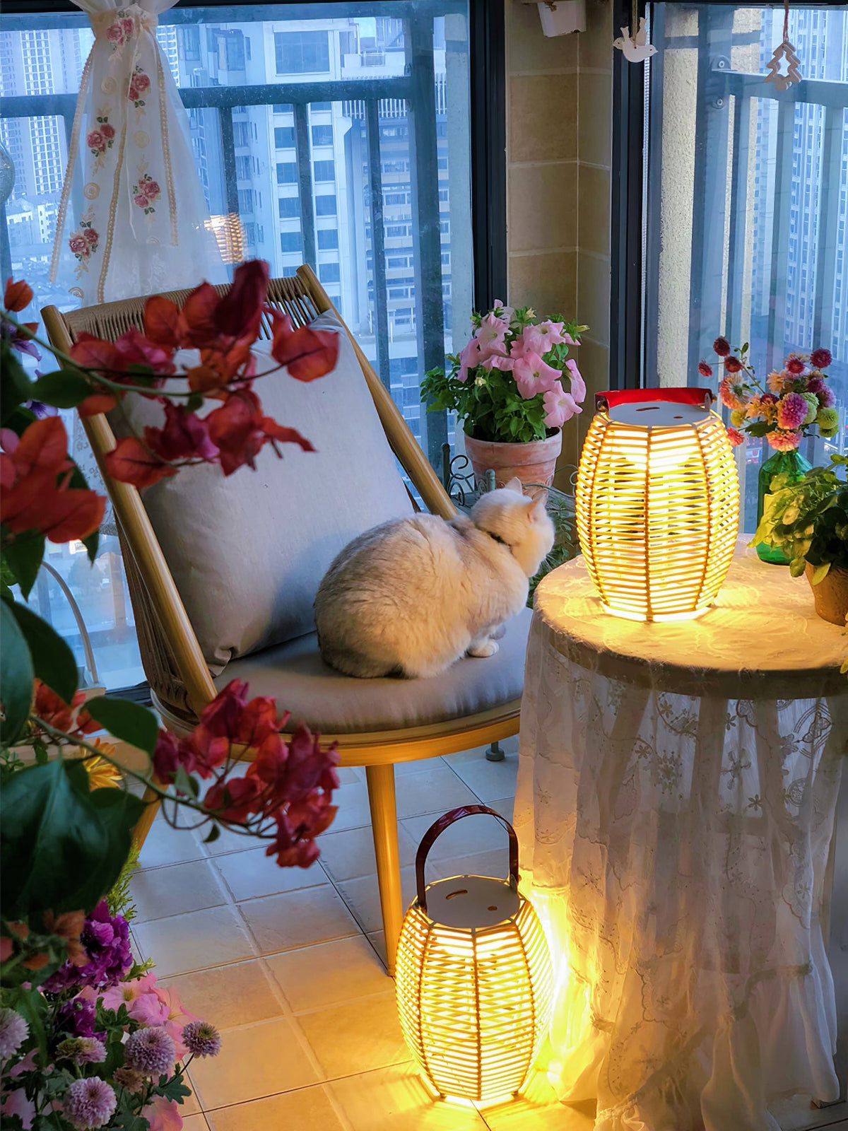 Boho Rattan Lantern Table Lamp – Cordless Lamp for Patio