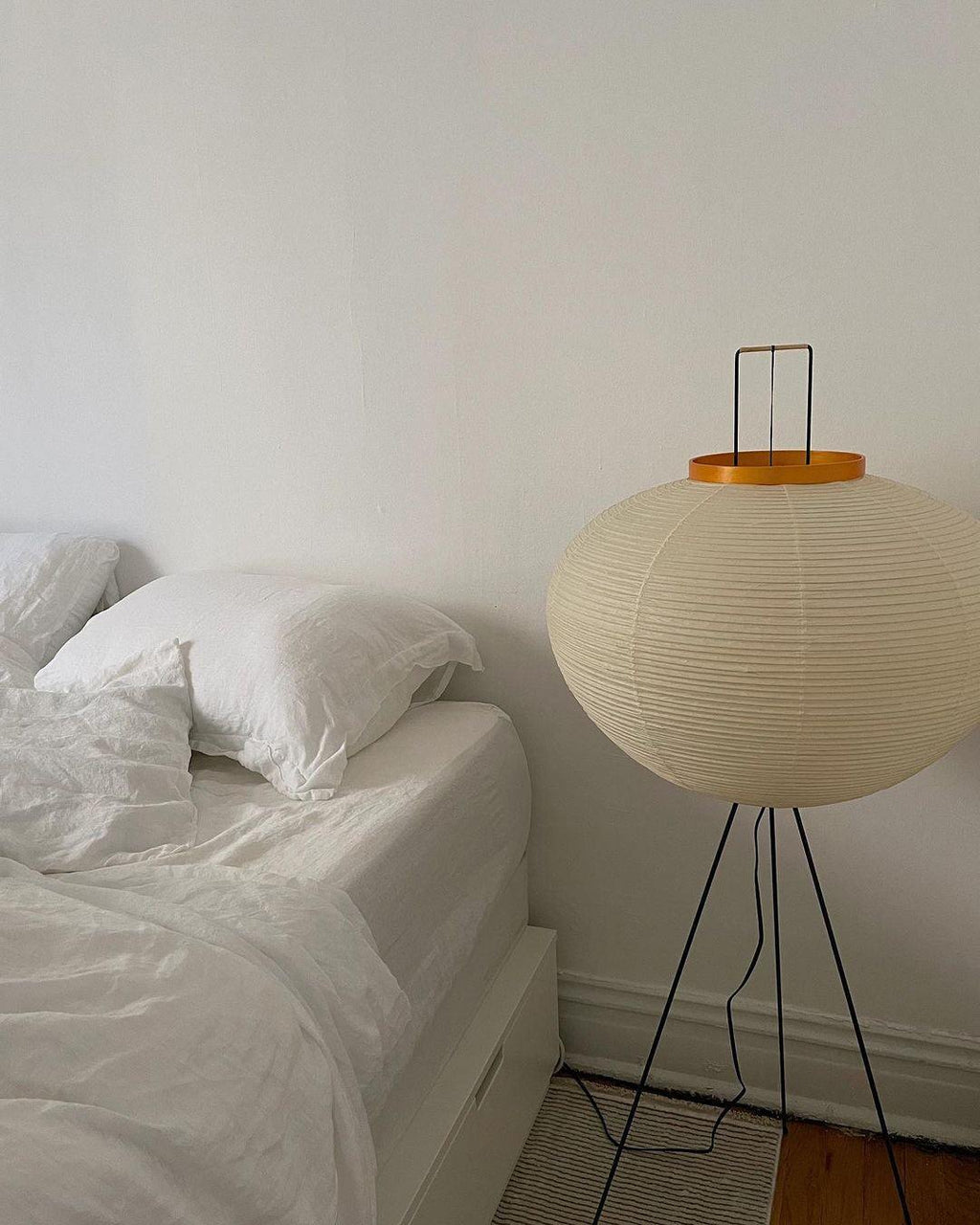 Japandi White Rice Paper Floor Lamp – Bamboo Rib