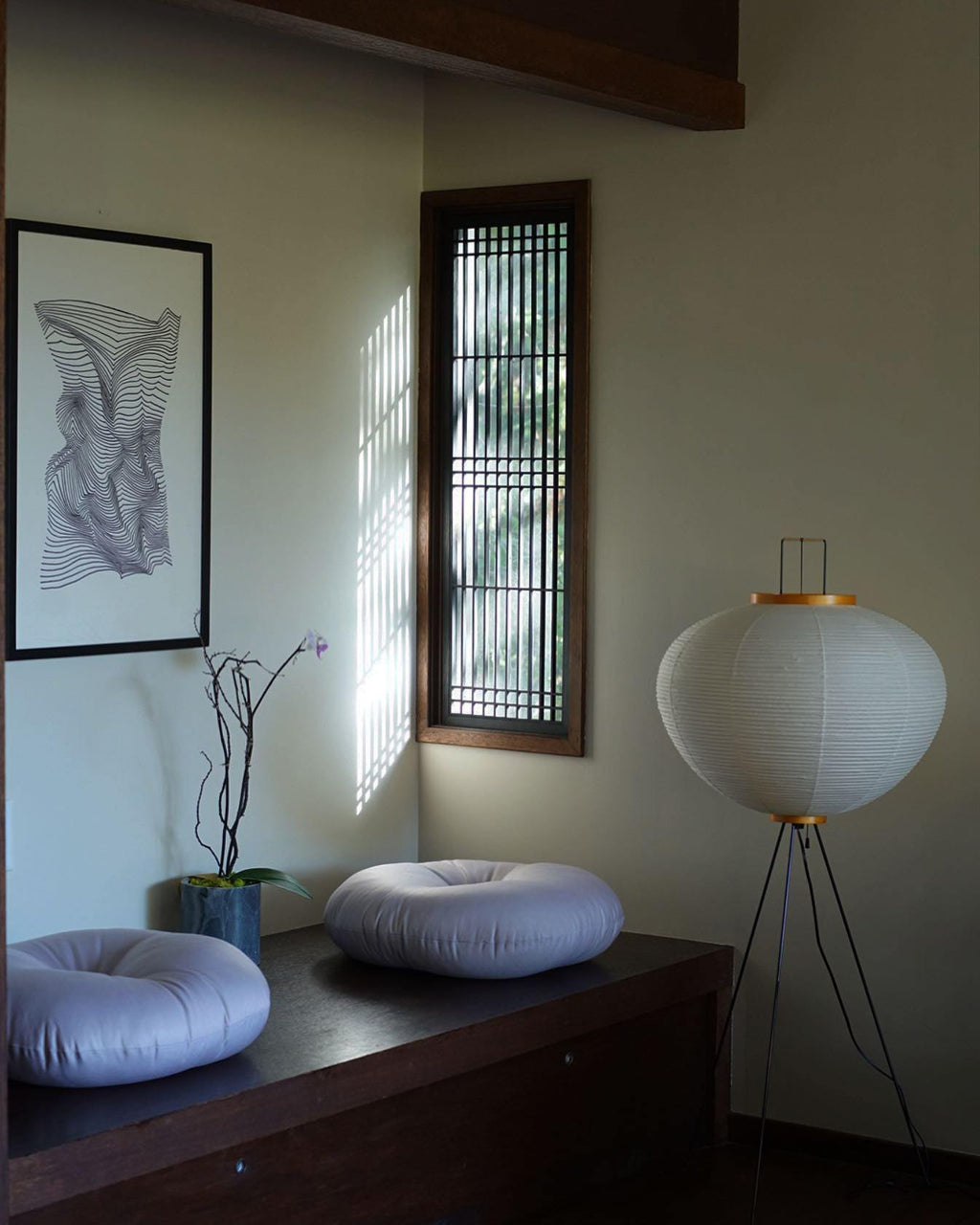 Japandi White Rice Paper Floor Lamp – Bamboo Rib