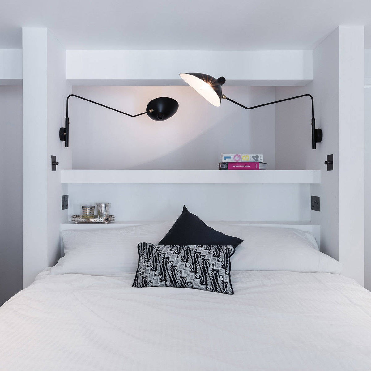 Mid-Century Metal Wall Sconce – Rotating Swing Arm