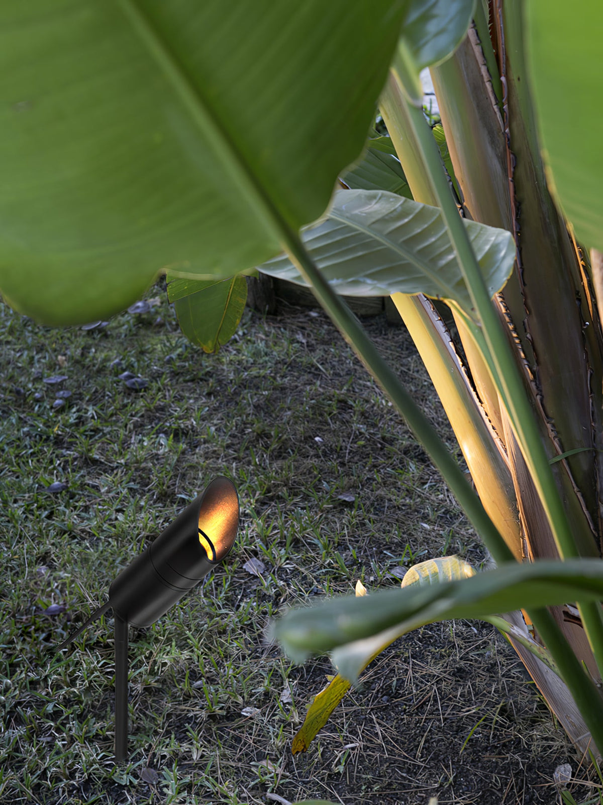 Modern Black Spike Light – Angled Spotlight for Garden