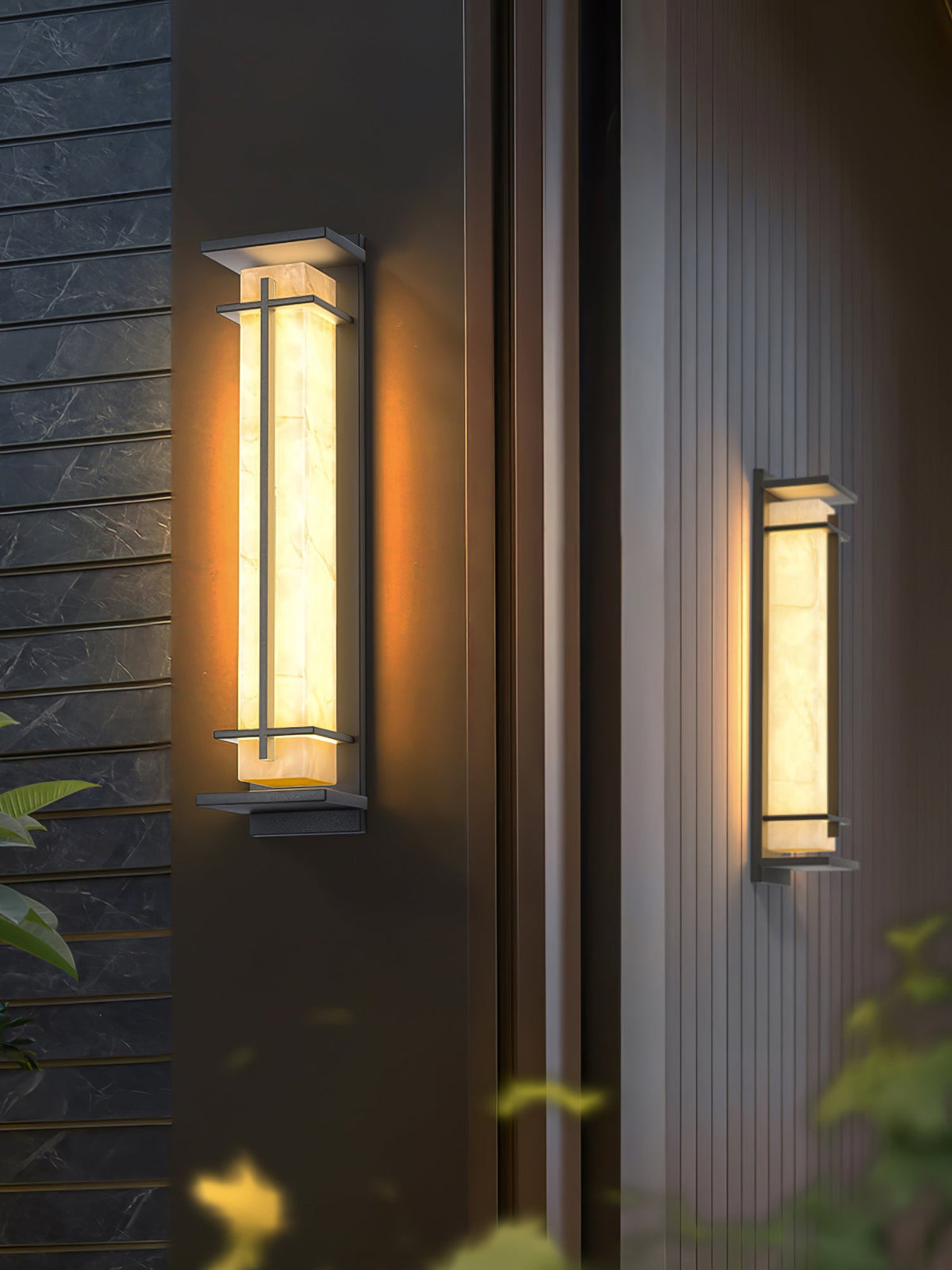 Modern Black Alabaster Wall Light – Tall Sconce for Porch