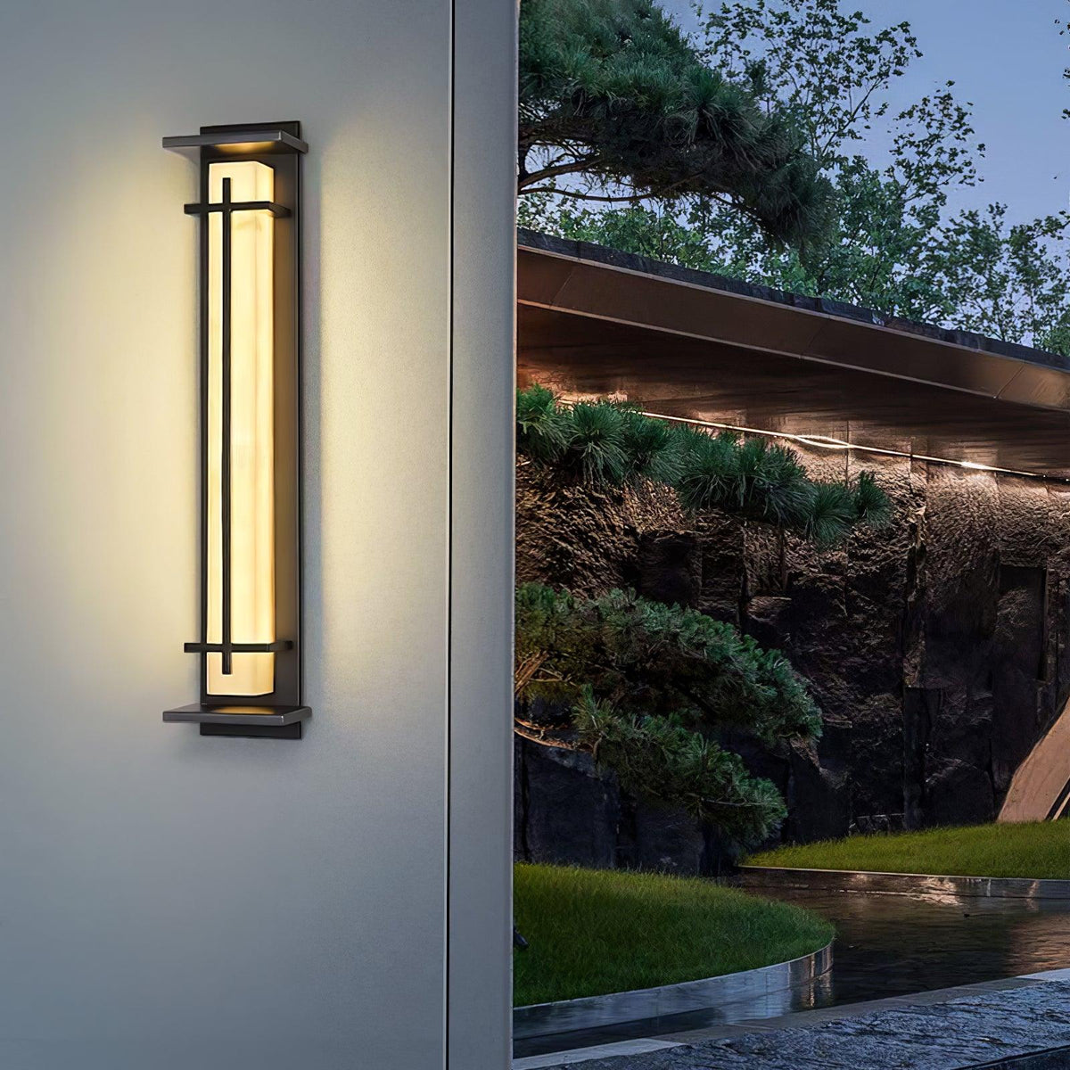 Modern Black Alabaster Wall Light – Tall Sconce for Porch