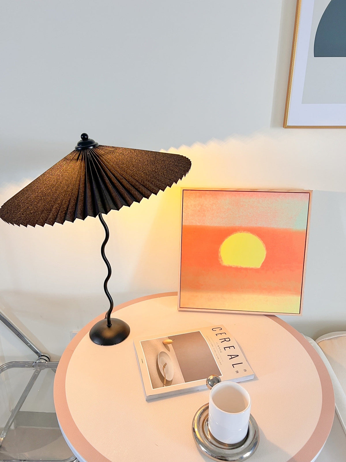 Modern Black Metal Table Lamp – Wavy Pleated Shade
