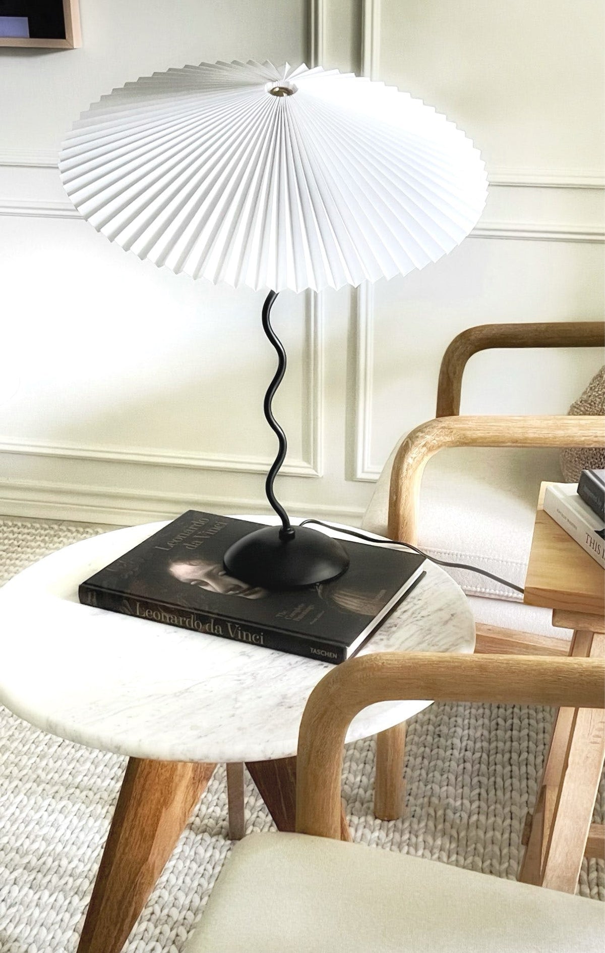 Modern Black Metal Table Lamp – Wavy Pleated Shade