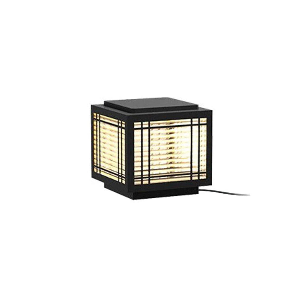 Classic Black Post Light – Solar Deck Light for Yard
