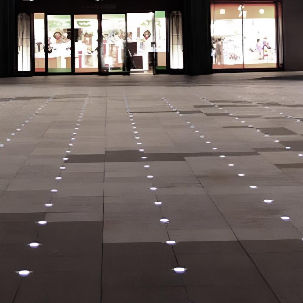 Modern Glass Well Light – In-Ground Solar LED for Pathways