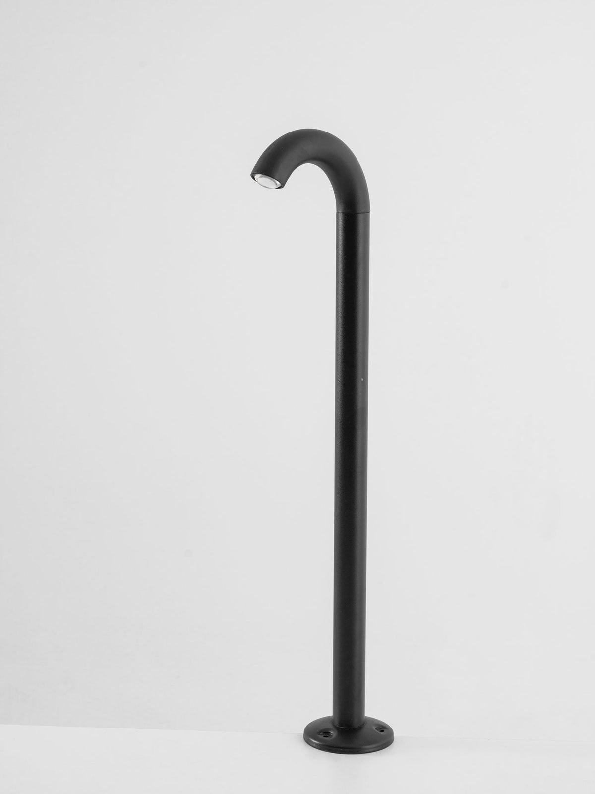 Modern Black Arched Path Light – Walkway Light for Garden