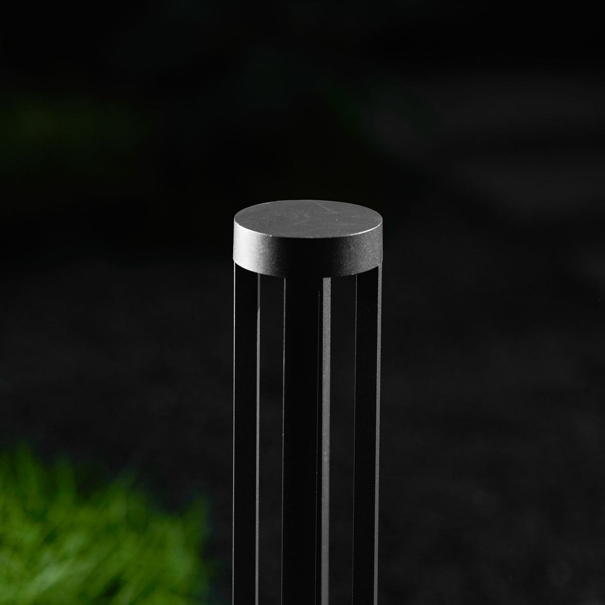 Modern Black Bollard Light – Cylinder Path Light for Garden