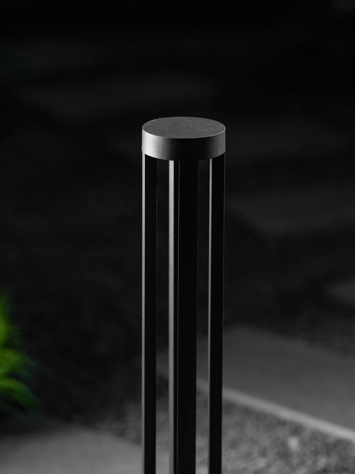 Modern Black Bollard Light – Cylinder Path Light for Garden