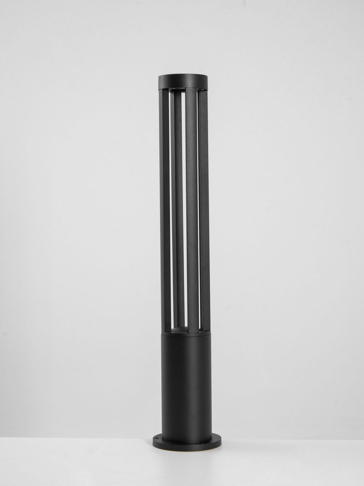 Modern Black Bollard Light – Cylinder Path Light for Garden