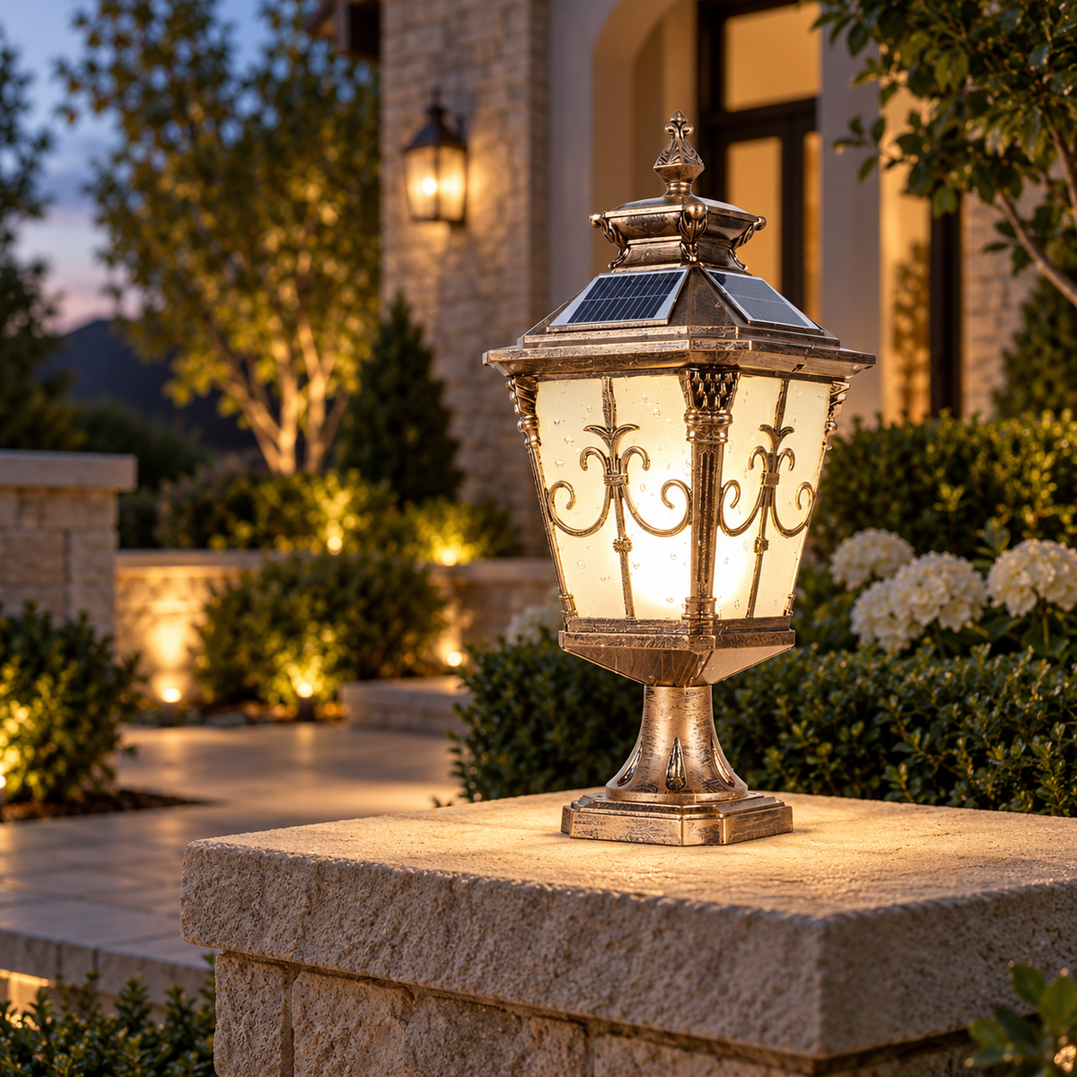 Retro Bronze Aluminum Post Light – Lantern Solar for Gates