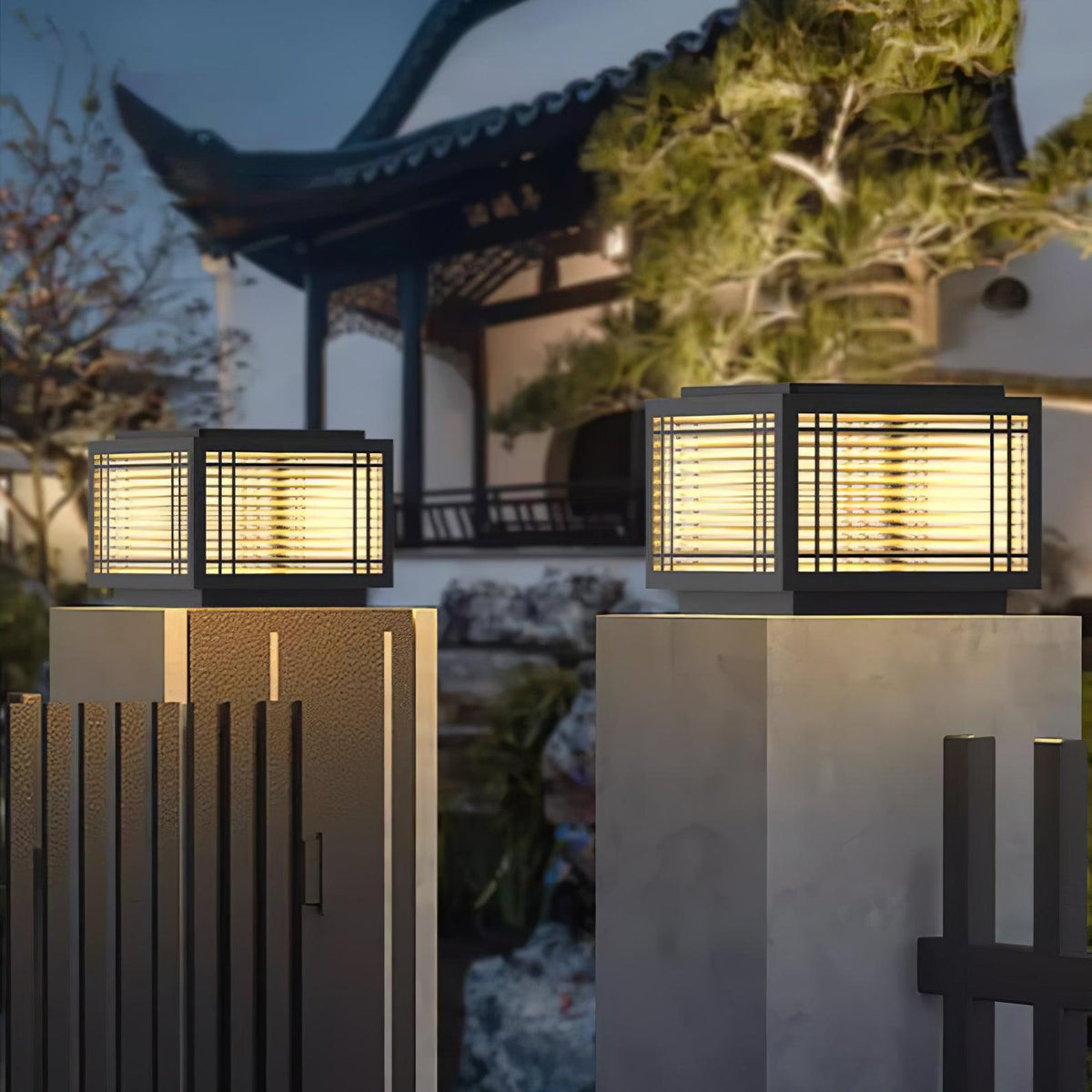 Classic Black Post Light – Solar Deck Light for Yard