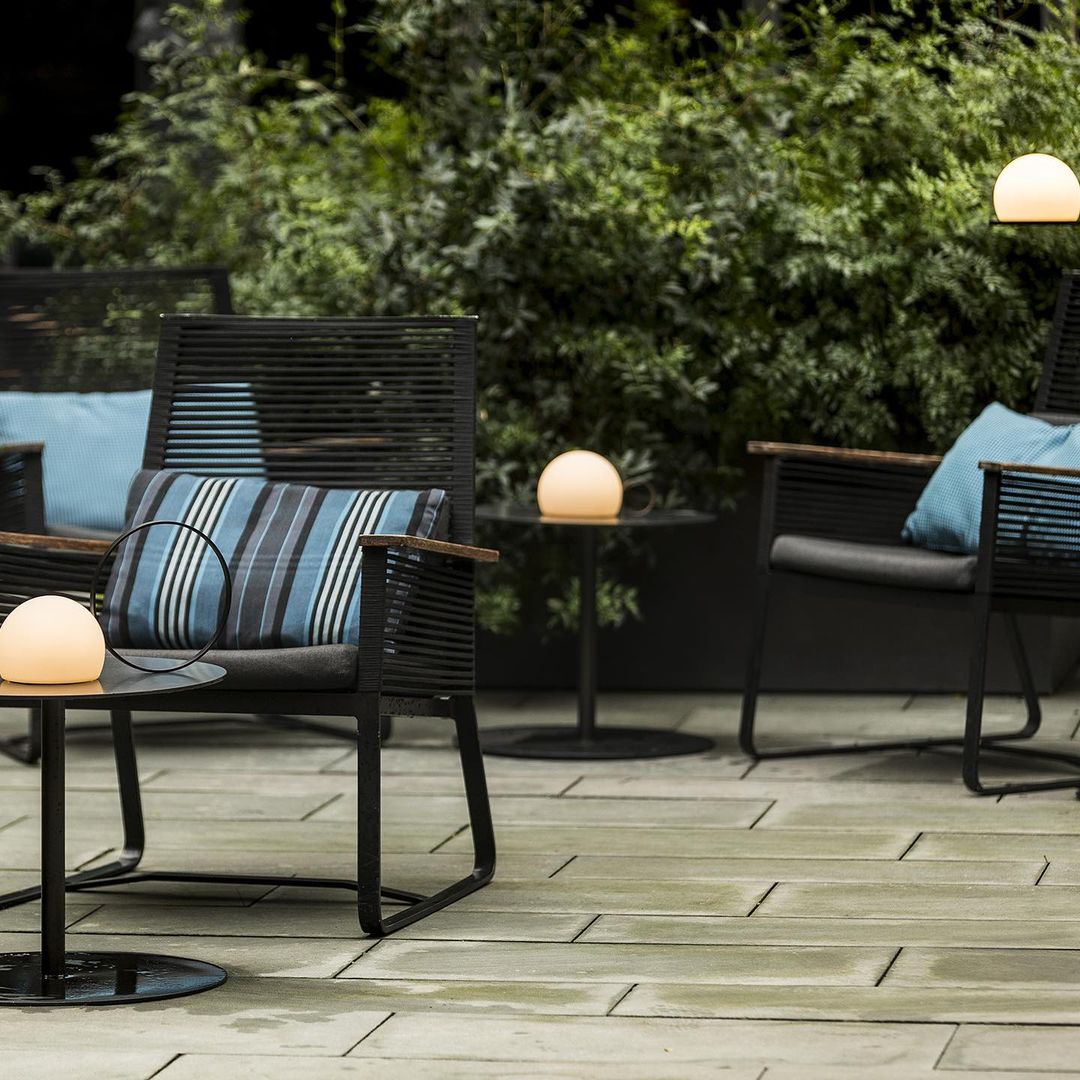 Modern Black Dome Table Lamp – Cordless Lamp for Patio