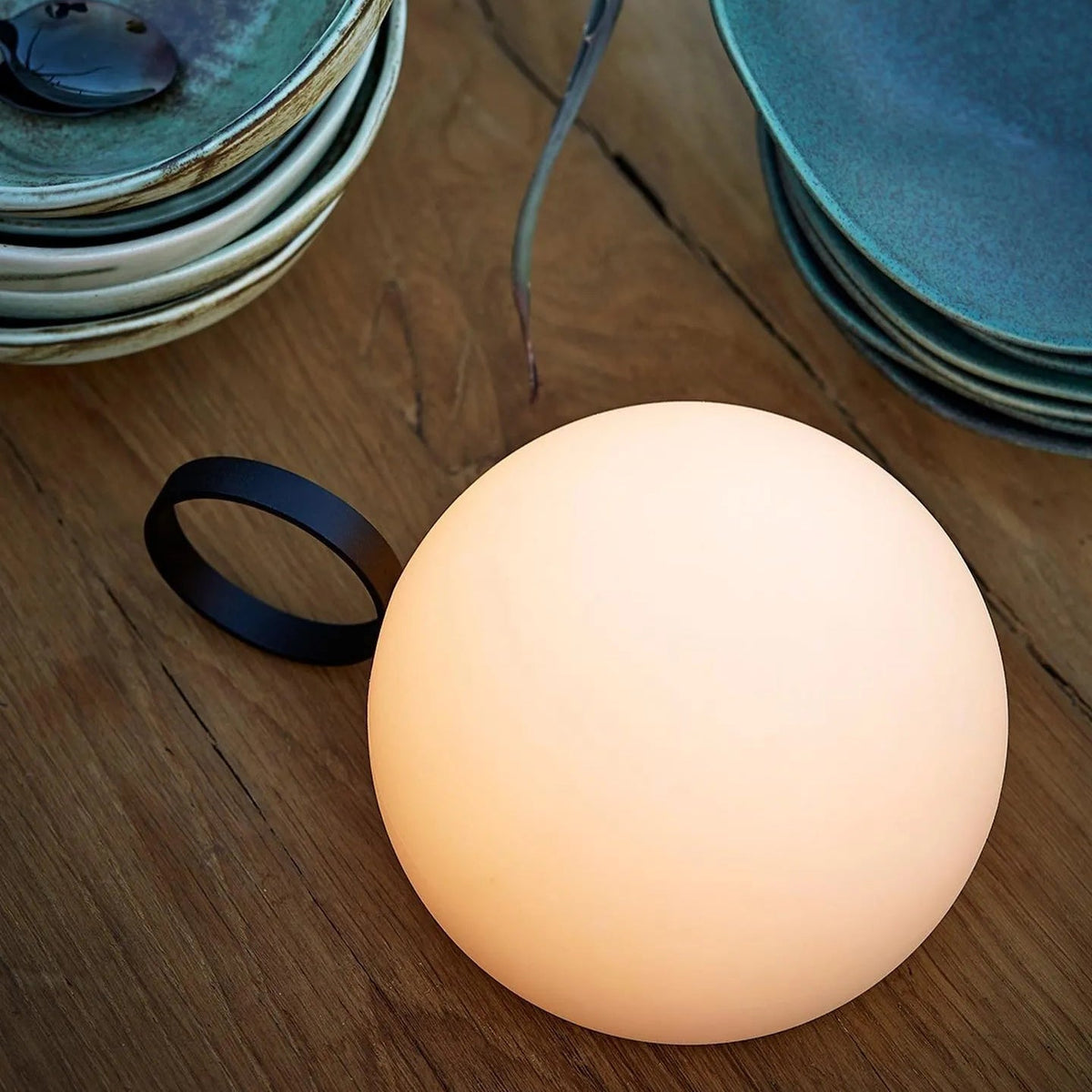 Modern Black Dome Table Lamp – Cordless Lamp for Patio