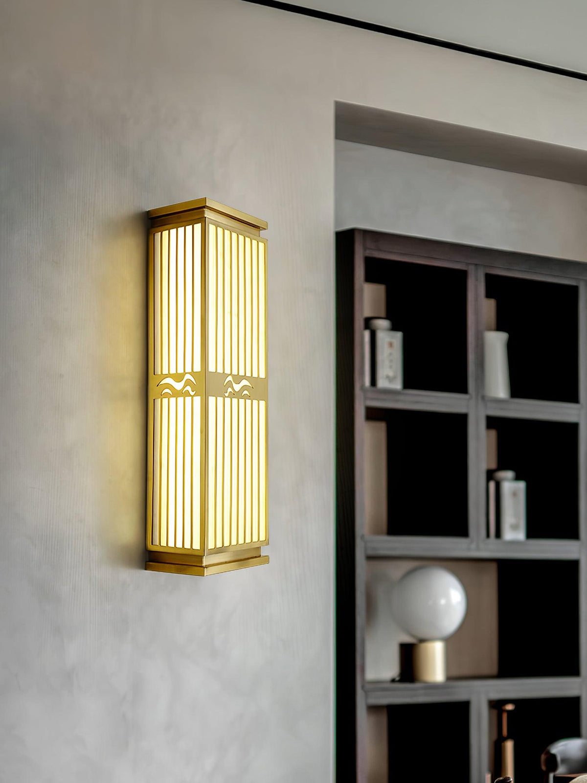 Modern Gold Outdoor Wall Light – Tall Sconce for Porch