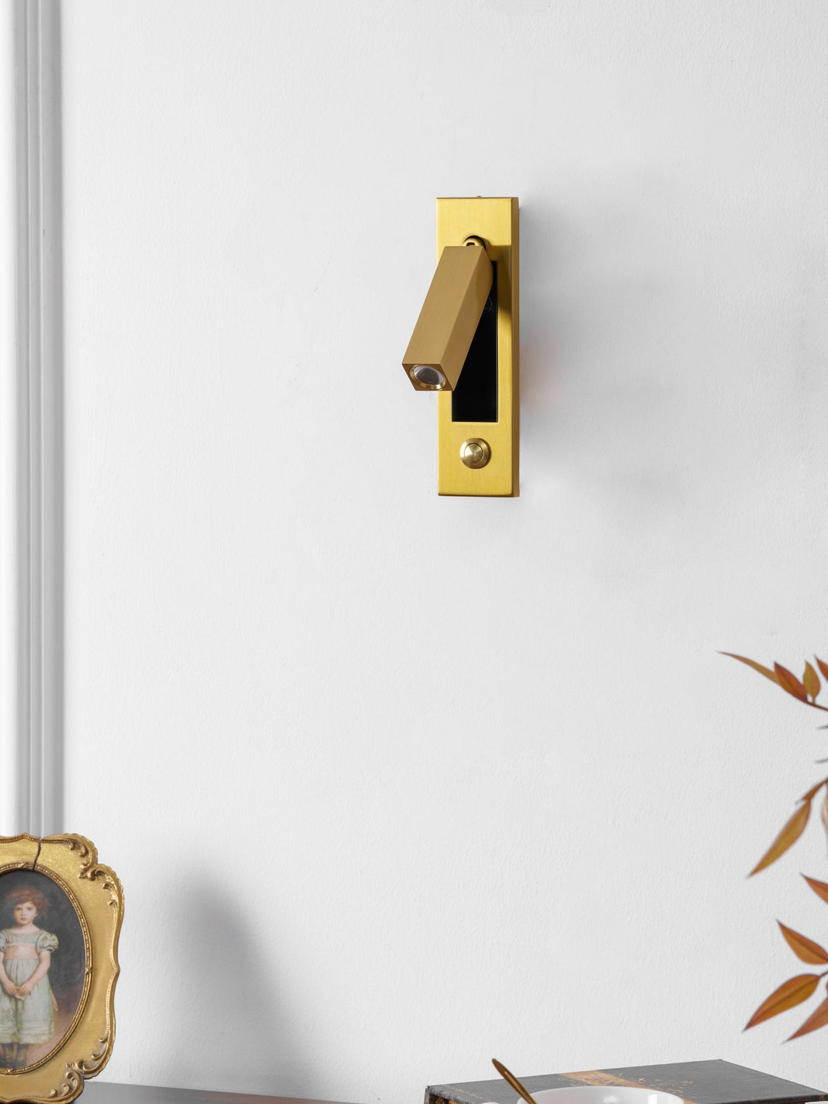 Minimalist Metal Recessed Sconce – Folding Bedside