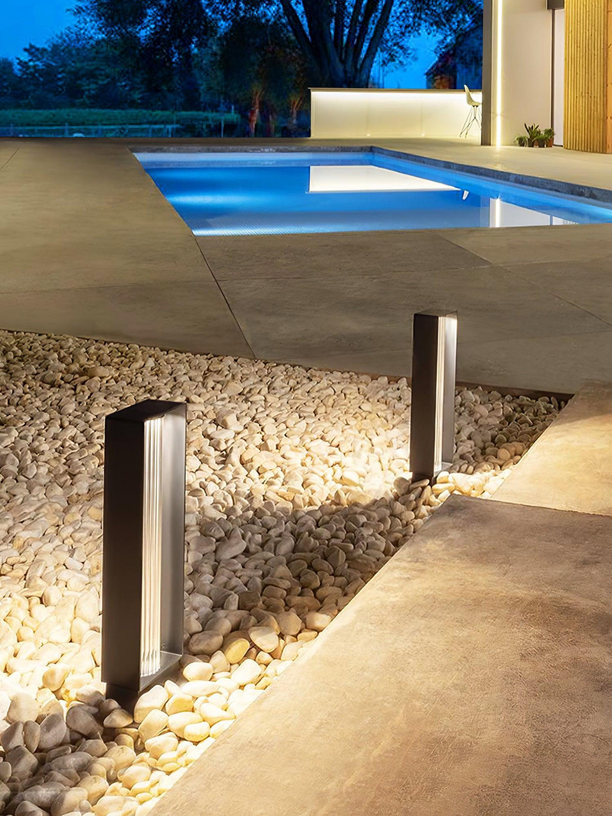 Modern Black Frame Path Light – Post Light for Walkway