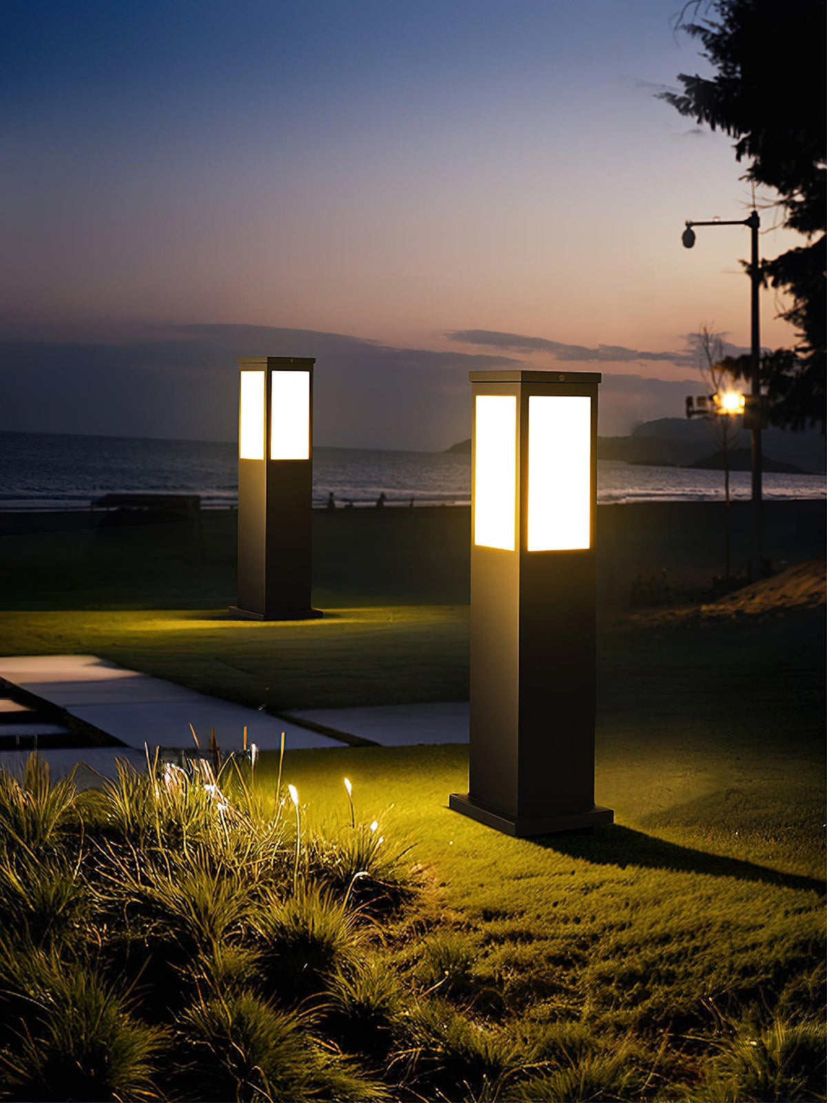 Modern Black Bollard Light – Column Path Light for Yard